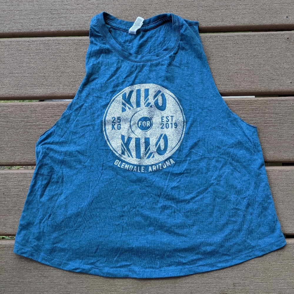 Large blue glitter print muscle crop